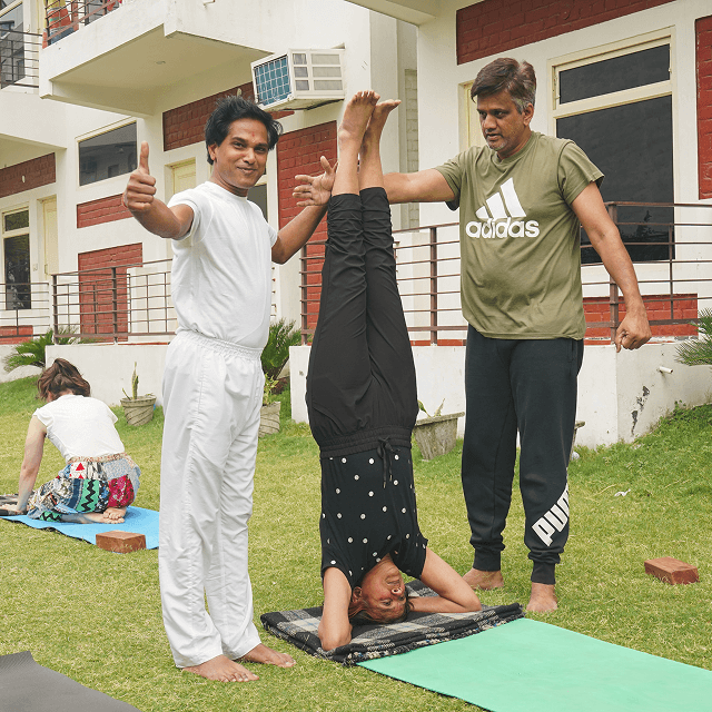 yoga-28-27